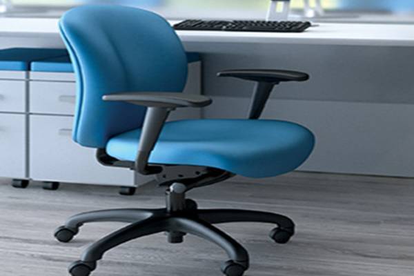 Knack boasts an uncluttered and traditional design that makes it an essential and affordable choice for corporate, healthcare, government and educational settings. The soft, comfortable back follows the natural curve of the spine, providing great support for hours of sitting. Five control selections and a Heavy Duty 24/7 option make Knack a great all-around task chair. Knack includes a back-height adjustment so every user can enjoy individualized upper-back and lumbar support.